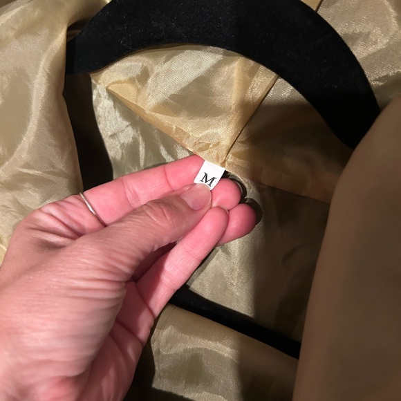 Hermione Granger Harry Potter Hufflepuff Costume - Picture 5 of 10